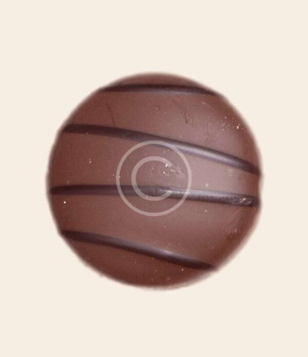 Dark chocolate candy - Imagem 2